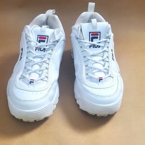 White Fila sneakers. size(9.5) womens